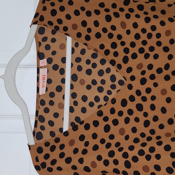 AVRI Brown/Black Polka Dot Top Sz 1X - Picture 2 of 5